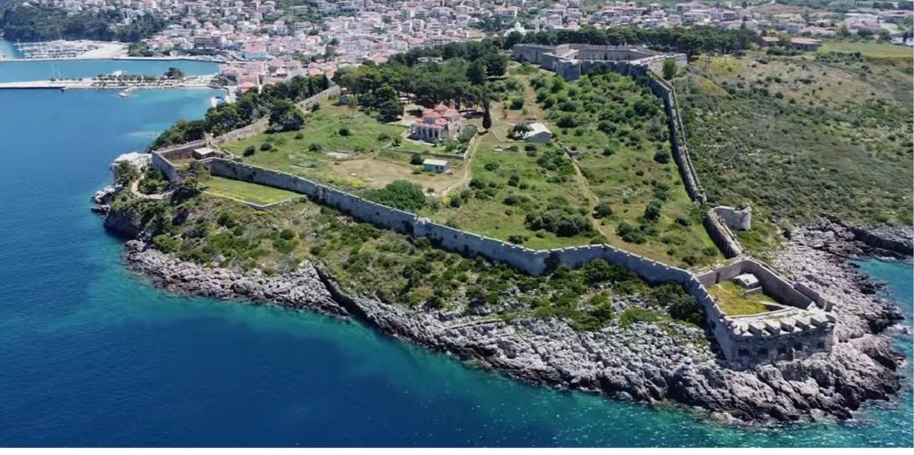 Niokastro castle in Pylos overlooking Navarino Bay